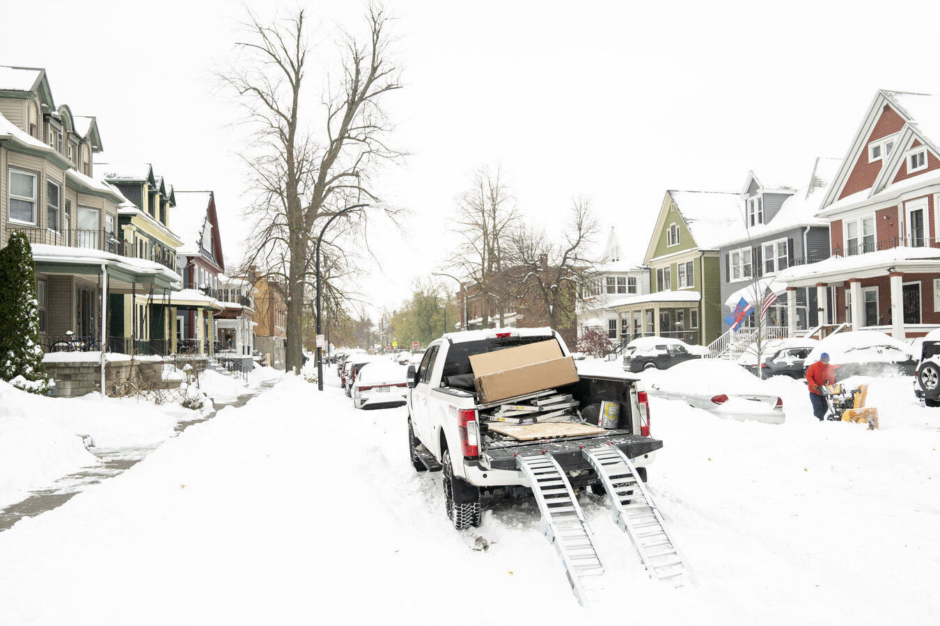 Snowmobile ramp